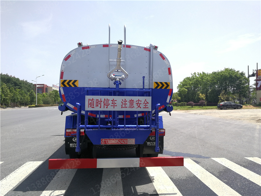 湖北盈通汽車山東綠化福田抑塵車